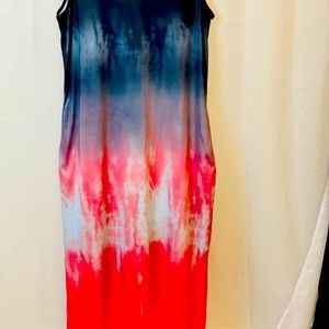 BRAND NEW NEVER WORN OMBRÉ DRESS VNECK